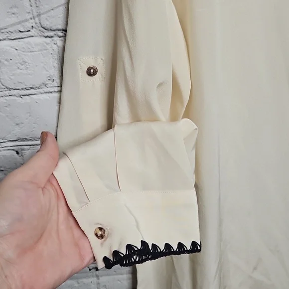 Johnny Was Jade Cream Silk Embroidered Blouse Small - Picture 2 of 5